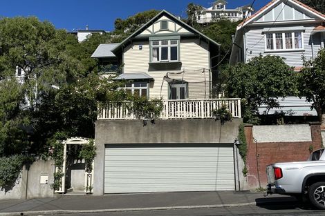 Photo of property in 9 Glen Road, Kelburn, Wellington, 6012