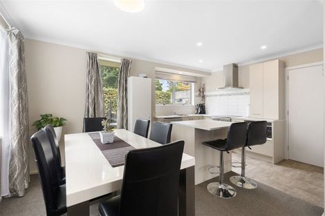 Photo of property in 4 Denniston Crescent, Redwood, Christchurch, 8051