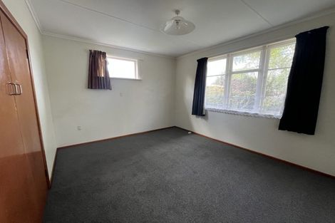 Photo of property in 5 Waterloo Crescent, Hokowhitu, Palmerston North, 4410