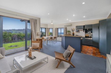Photo of property in 115 Centennial Drive, Whitianga, 3510