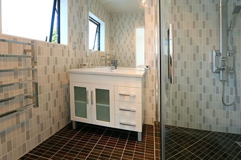 Photo of property in 95 Waitaki Street, Henderson, Auckland, 0612