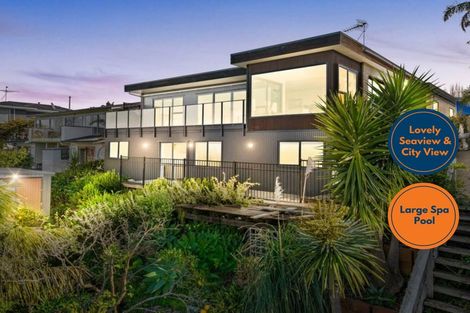 Photo of property in 68 Mcbreen Avenue, Northcote, Auckland, 0627