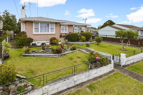 Photo of property in 37 Ferguson Street, Manurewa East, Auckland, 2102