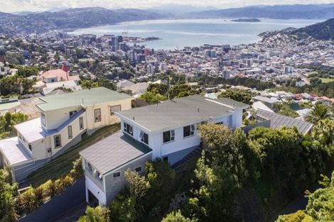 Photo of property in 97 Karepa Street, Brooklyn, Wellington, 6021