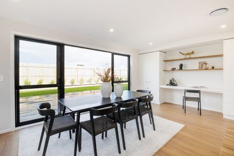 Photo of property in 68 Freedom Drive, Kelvin Grove, Palmerston North, 4414