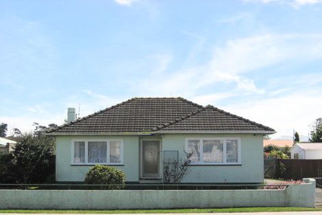 Photo of property in 82 Puriri Street, Gonville, Whanganui, 4501
