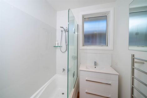 Photo of property in 4 Roswell Place, Islington, Christchurch, 8042