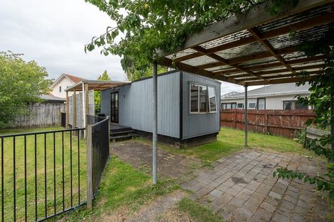 Photo of property in 4 Williams Place, Fairfield, Hamilton, 3214