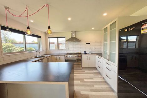 Photo of property in 37 Shadbolt Lane, Rolleston, 7614