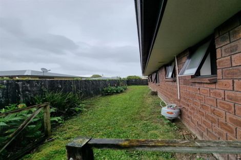 Photo of property in 23a Kelvin Road, Papakura, 2110