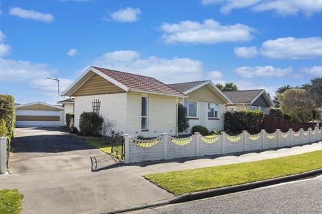 Photo of property in 19 Kawau Crescent, Bromley, Christchurch, 8062