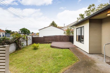 Photo of property in 2a Wellington Street, Feilding, 4702