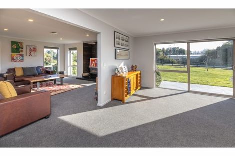 Photo of property in 7 Macdonalds Lane, Waikuku, Rangiora, 7473