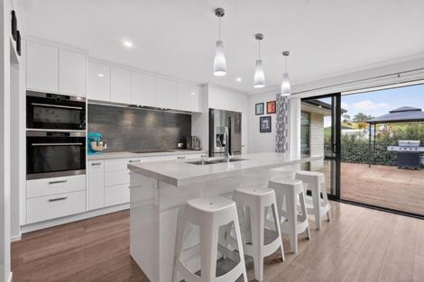 Photo of property in 40 Boocock Crescent, Orewa, 0931