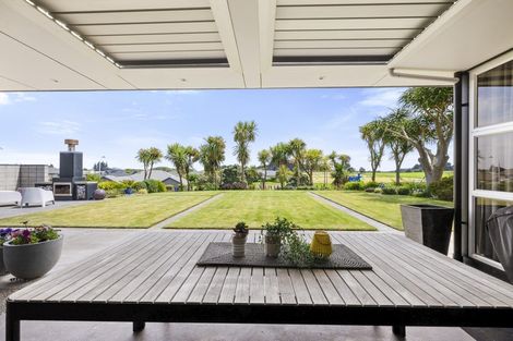 Photo of property in 12 Sampson Avenue, Waiwhakaiho, New Plymouth, 4312