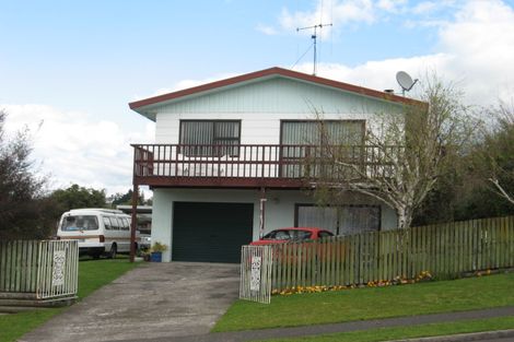 Photo of property in 14 James Cook Drive, Welcome Bay, Tauranga, 3112