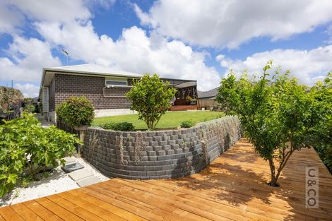 Photo of property in 96 Pohutukawa Parade, Riverhead, 0820