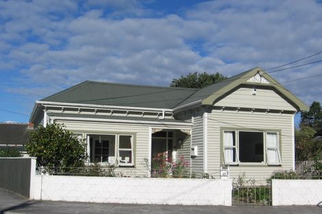 Photo of property in 32 Riddlers Crescent, Petone, Lower Hutt, 5012