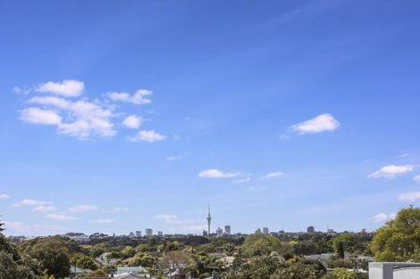 Photo of property in 12a Admiral Beatty Avenue, Mount Roskill, Auckland, 1041