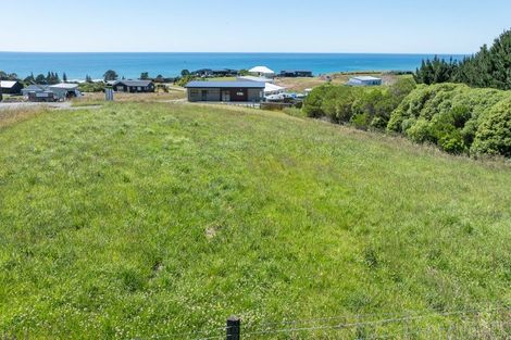 Photo of property in 9 Knoyle Road, Riversdale Beach, Masterton, 5872
