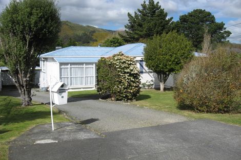Photo of property in 51 Stanley Street, Wainuiomata, Lower Hutt, 5014