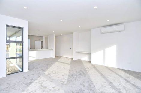 Photo of property in 16 Grey View Grove, Rangiora, 7400