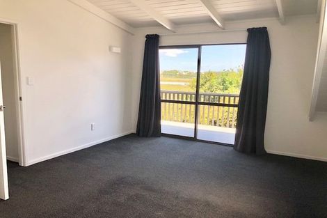 Photo of property in 2/5 Francis Street, Hauraki, Auckland, 0622