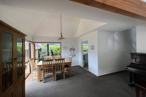Photo of property in 11 Potter Avenue, Northcote, Auckland, 0627