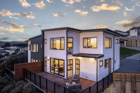 Photo of property in 176b Navigation Drive, Whitby, Porirua, 5024