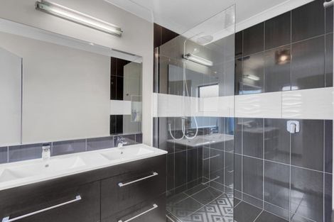 Photo of property in 28 River View Road, Morrinsville, 3300