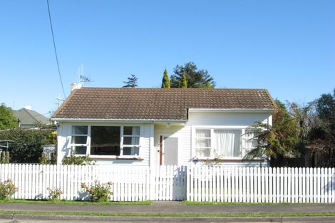 Photo of property in 2 Maunder Street, Marton, 4710