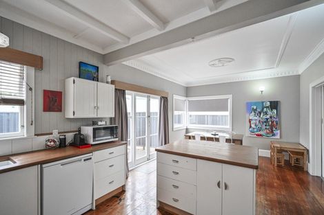 Photo of property in 206 Gallien Street, Saint Leonards, Hastings, 4120