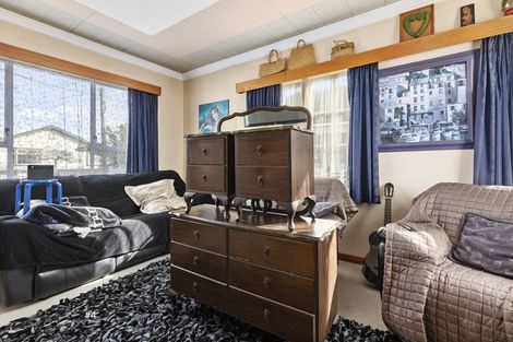 Photo of property in 4 Tirangi Road, Moera, Lower Hutt, 5010