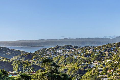Photo of property in 20 Downing Street, Crofton Downs, Wellington, 6035