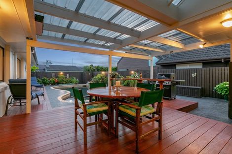 Photo of property in 13 Hinewa Road, Otumoetai, Tauranga, 3110