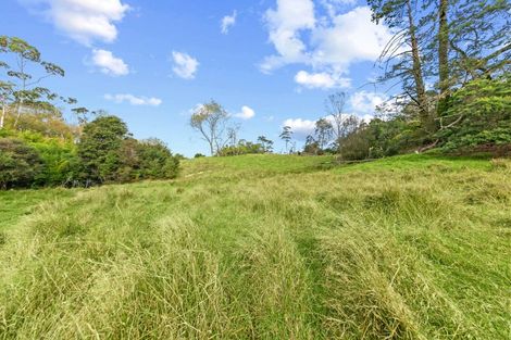 Photo of property in 2 Kay Road, Swanson, Auckland, 0614