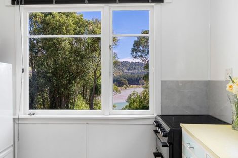 Photo of property in 10 Crescent Street, Purakaunui, Port Chalmers, 9081