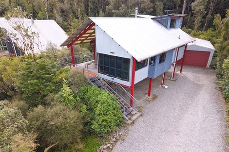 Photo of property in 17 Korua Street, Moana, 7872