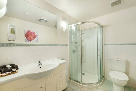 Photo of property in Anchorage Apartments, 317/36 Victoria Road, Mount Maunganui, 3116