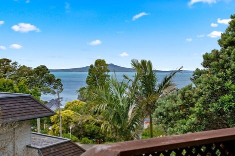 Photo of property in 1/62 Beach Road, Castor Bay, Auckland, 0620