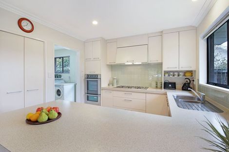 Photo of property in 15 Witbrock Crescent, Burnside, Christchurch, 8053