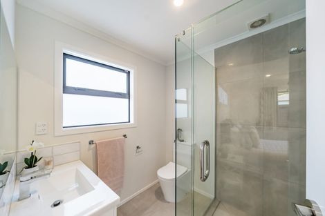 Photo of property in 17 Buddle Road, Wallaceville, Upper Hutt, 5018