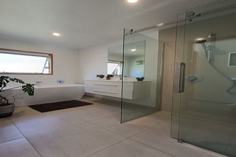 Photo of property in 16a Russell Drive, Oakura, 4314