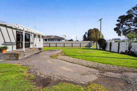 Photo of property in 60 Kapuni Street, Manaia, 4612