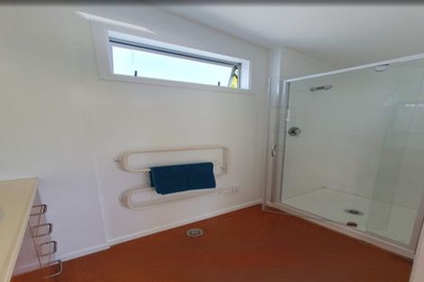 Photo of property in 17 Landing Road, Titirangi, Auckland, 0604