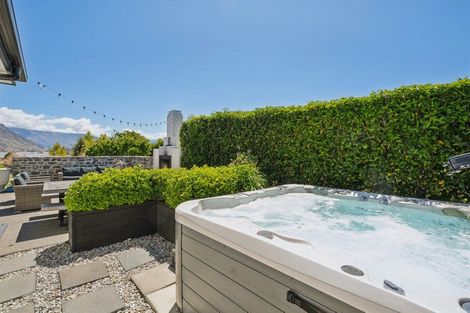 Photo of property in 5 Clearview Street, Wanaka, 9305