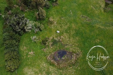 Photo of property in 184 Paparoa Station Road, Paparoa, 0571