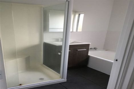 Photo of property in 2 Silverstone Place, Henderson, Auckland, 0612