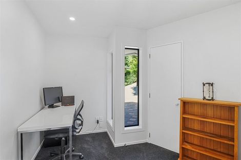 Photo of property in 2/11 Belleview Terrace, Mount Pleasant, Christchurch, 8081