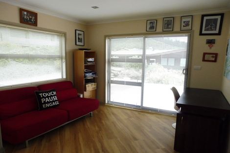 Photo of property in 29 Harbour View Heights, Picton, 7220